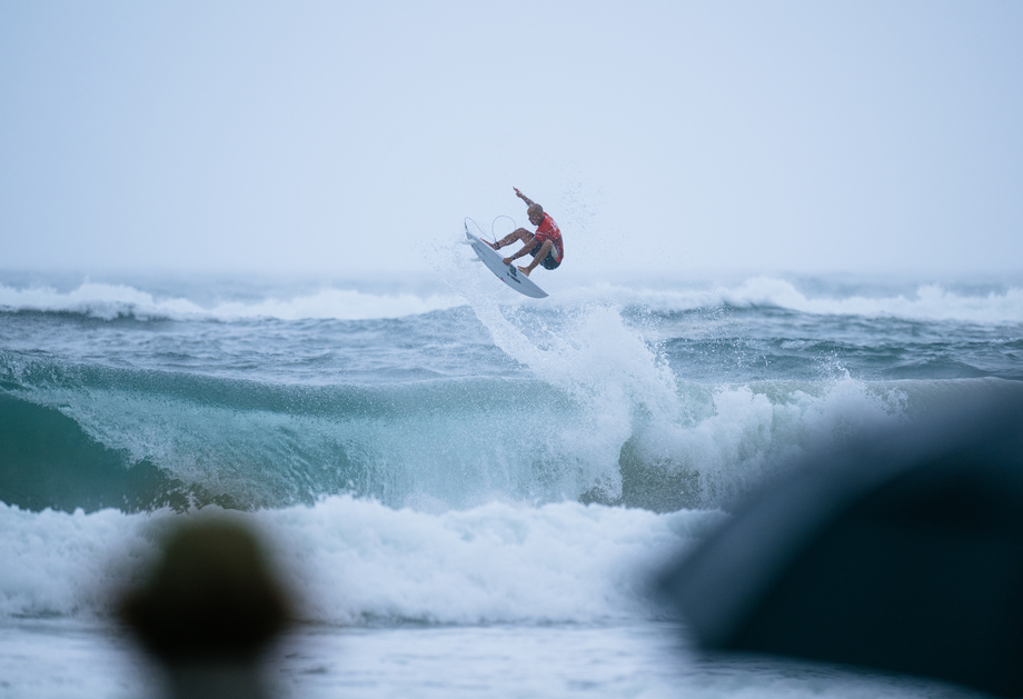 Julian Wilson 25Goldcoast BR9 3161 Beatriz Ryder (1)