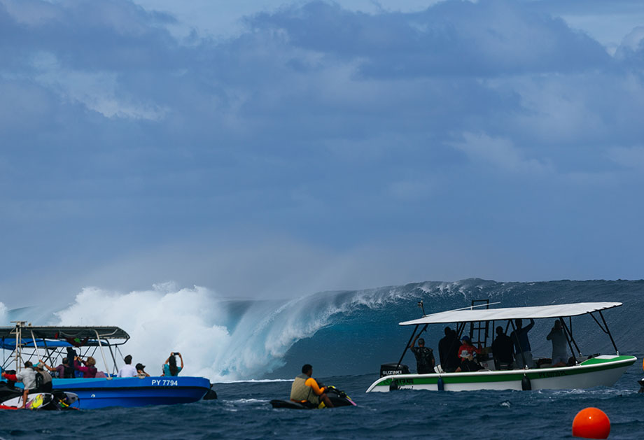 Teahupoo (1)