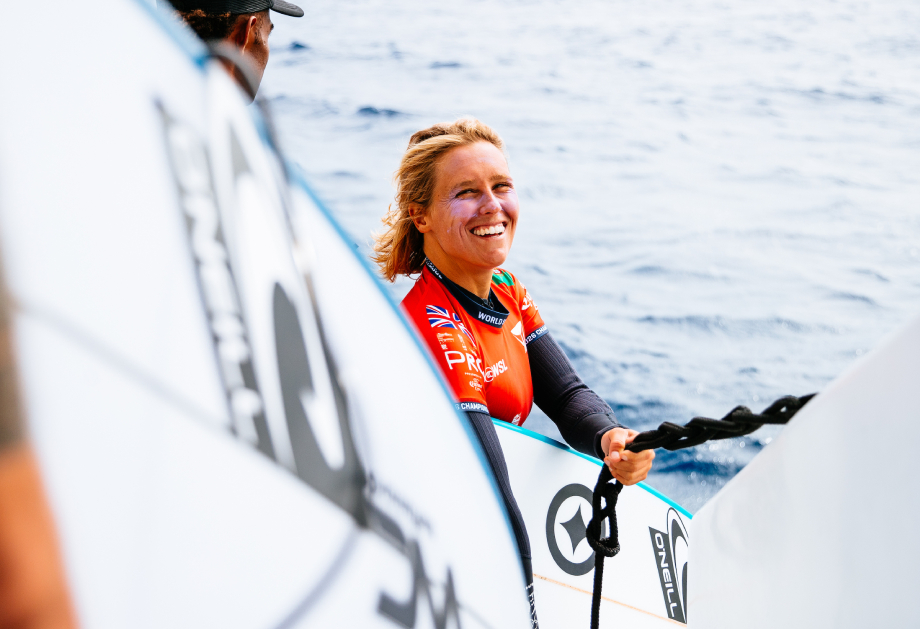 Yolanda Hopkins 26Fiji AH2 5729 Aaron Hughes (1)