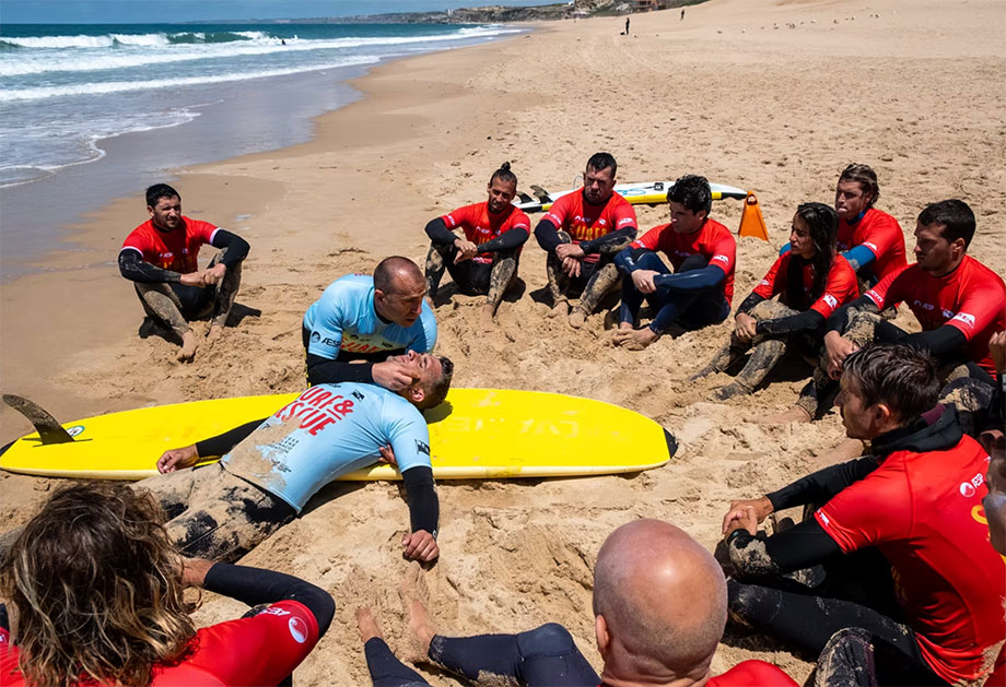 Surf Rescue (1)