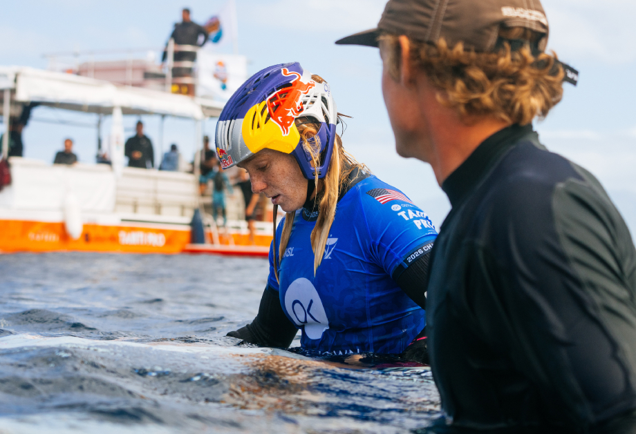 Caitlin Simmers 26Tahiti HAN01485 Hannah Anderson (1)