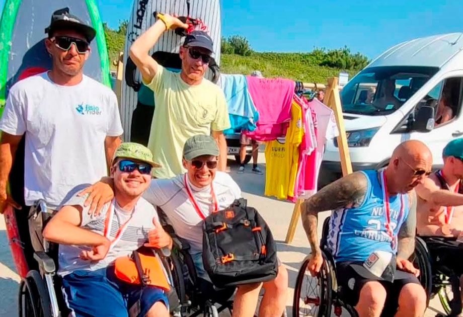 Para Surfing